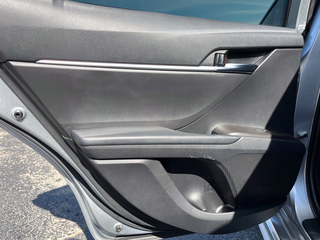 Used 2022 Toyota Camry SE FWD image 28