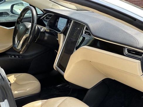 Used 2014 Tesla Model S image 19
