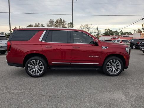 Used 2022 GMC Yukon Denali AWD/4WD image 3