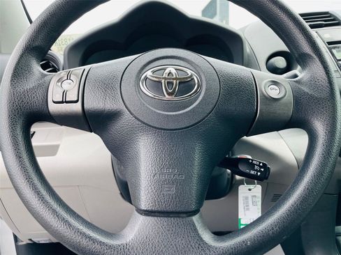 Used 2011 Toyota RAV4 2WD w/ Upgrade Value Pkg image 12