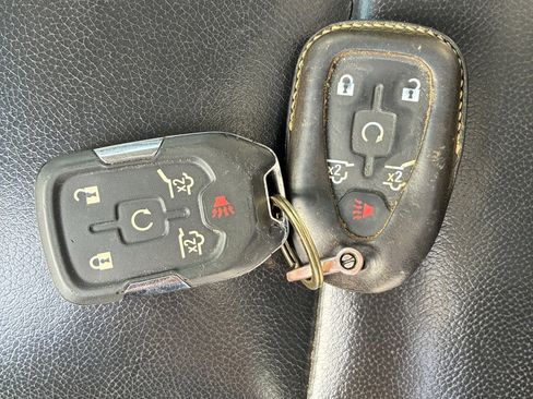 Used 2018 Chevrolet Tahoe LT w/ Luxury Package image 16