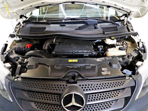 Used 2019 Mercedes-Benz Metris image 4