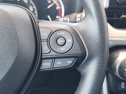 Used 2025 Toyota RAV4 XLE w/ Convenience Package image 23