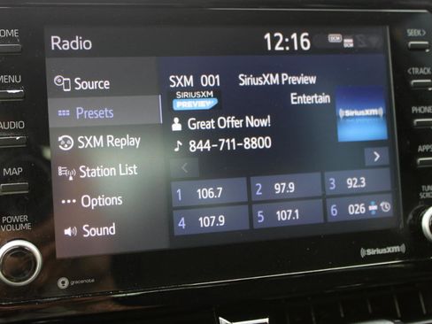Used 2022 Toyota Corolla LE FWD image 30