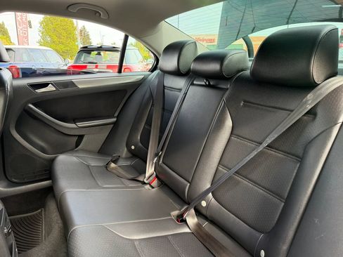 Used 2014 Volkswagen Jetta TDI image 18