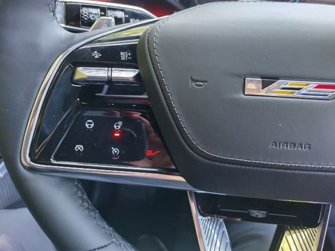 New 2026 Cadillac Lyriq V w/ LPO, Bronce Accent Package image 20