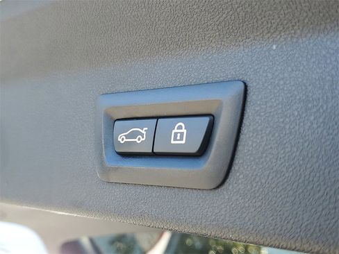 Used 2019 BMW X3 M40i w/ Premium Package image 11