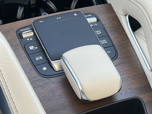 Certified 2021 Mercedes-Benz GLE 350 4MATIC image 32