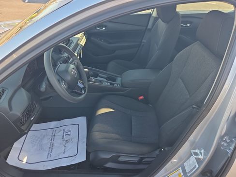 Certified 2025 Honda Accord LX image 30