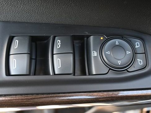 Used 2019 Chevrolet Silverado 1500 LT Trail Boss image 11