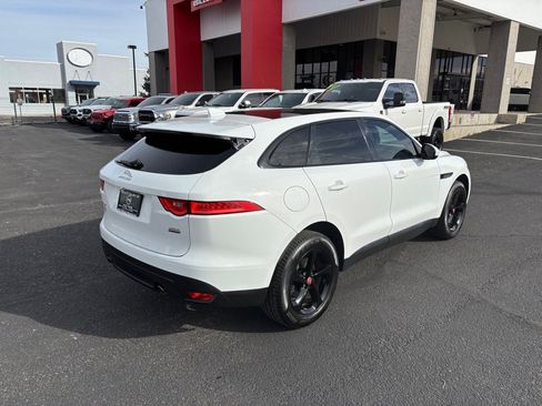 Used 2019 Jaguar F-PACE Premium image 34