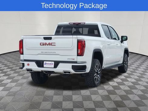 Used 2024 GMC Sierra 1500 AT4 w/ Technology Package AWD/4WD image 3