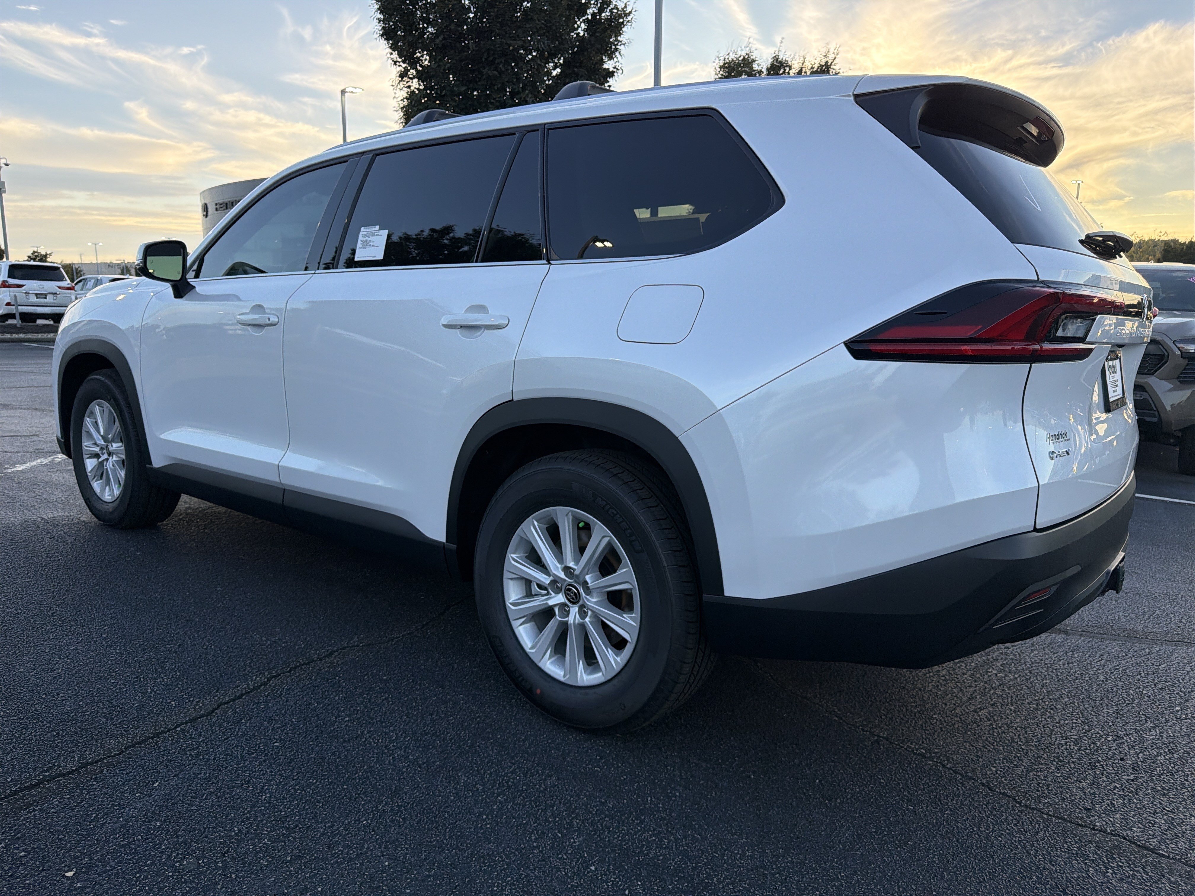 New 2026 Toyota Grand Highlander XLE FWD image 7