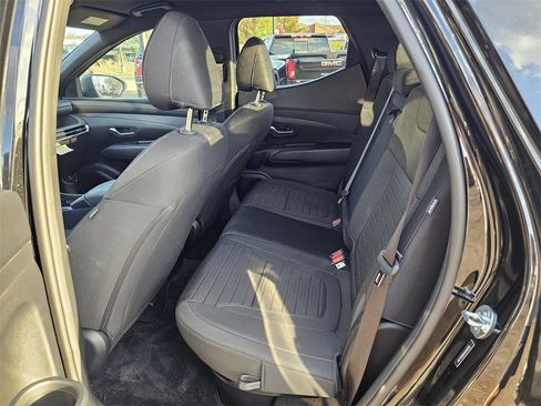 Certified 2025 Hyundai Santa Cruz SE image 16