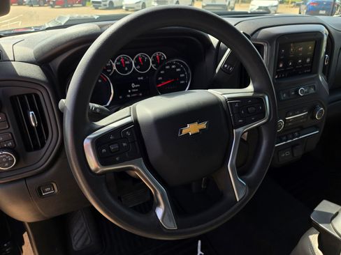 Used 2021 Chevrolet Silverado 2500 Custom w/ Custom Value Package AWD/4WD image 10