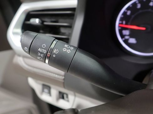 Used 2020 GMC Acadia SLT AWD/4WD image 40