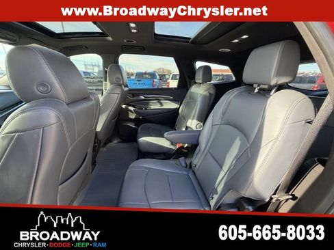 Used 2023 Buick Enclave Essence w/ Experience Buick Package image 15