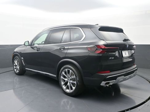 New 2026 BMW X5 xDrive40i w/ Premium Package AWD/4WD image 5