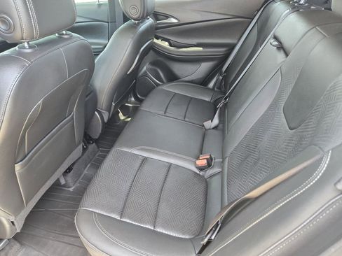 Used 2023 Buick Encore GX Essence w/ Experience Buick Package FWD image 27