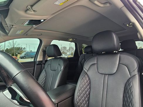 Used 2023 Kia Sorento SX image 21