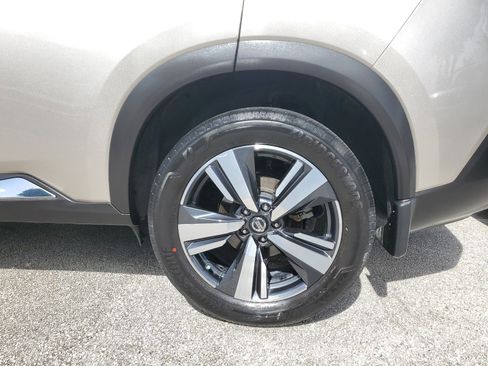 Used 2021 Nissan Rogue SL image 8