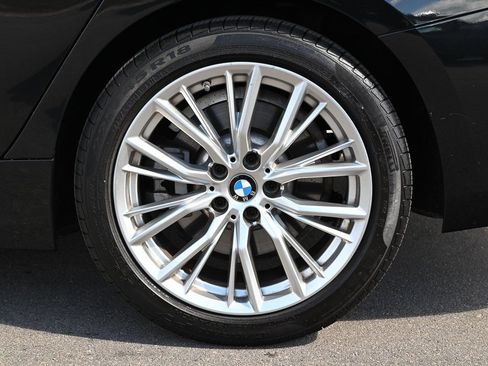 Used 2024 BMW 330i Sedan image 8