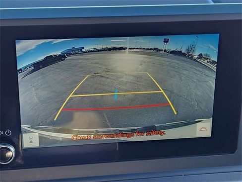 Used 2024 Toyota Tacoma TRD Off-Road image 32