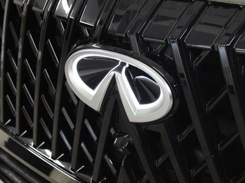 New 2026 INFINITI QX80 4WD image 9