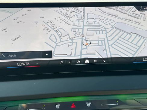 Used 2025 BMW X3 xDrive30i w/ Premium Package image 3