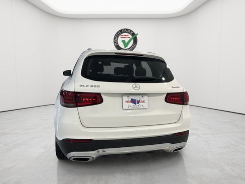 Used 2022 Mercedes-Benz GLC 300 4MATIC image 5