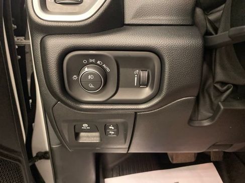 Used 2020 RAM 1500 Big Horn AWD/4WD image 20