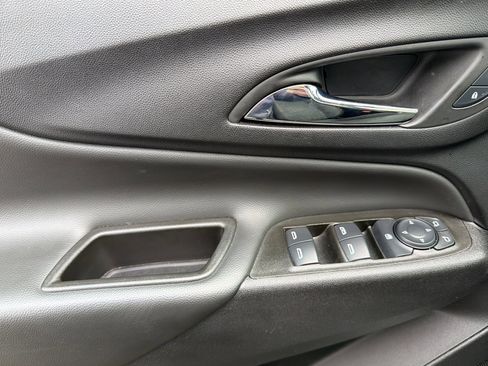 Used 2024 Chevrolet Equinox LT AWD/4WD image 10