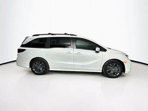 Used 2026 Honda Odyssey Touring image 9