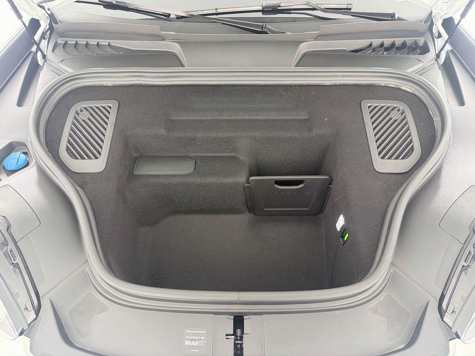 Certified 2026 Porsche Macan Electric RWD image 30