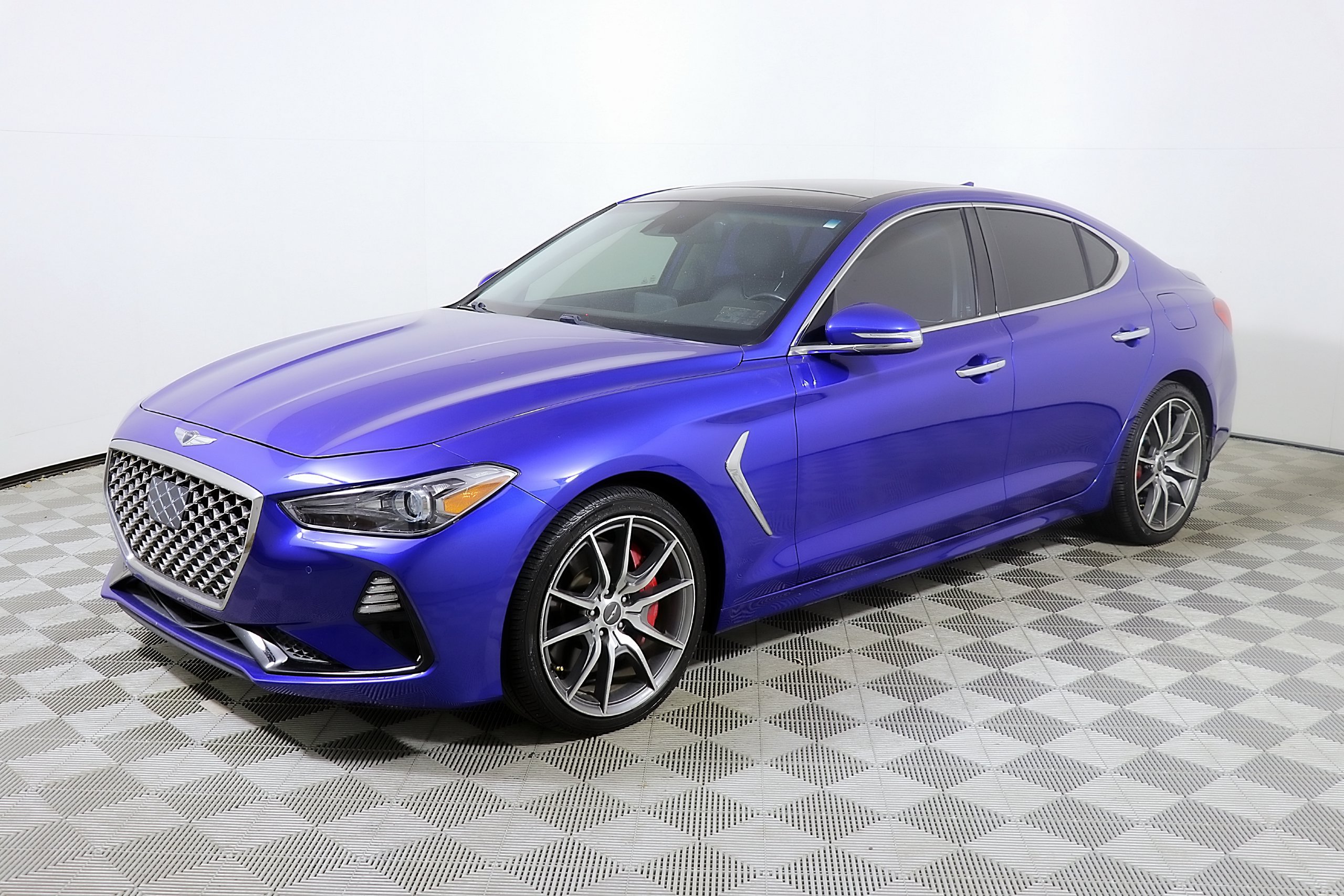 Used 2019 Genesis G70 3.3T Advanced w/ Elite Package RWD image 3