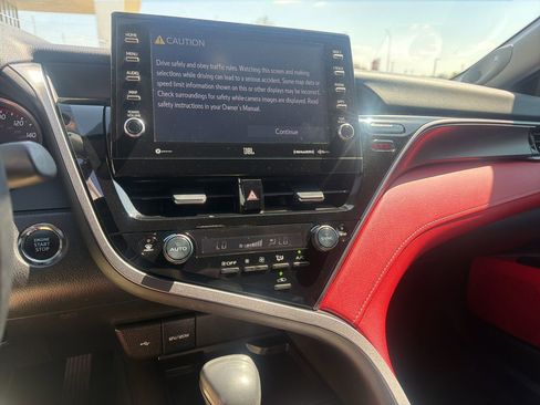 Used 2023 Toyota Camry XSE w/ Navigation Package image 9
