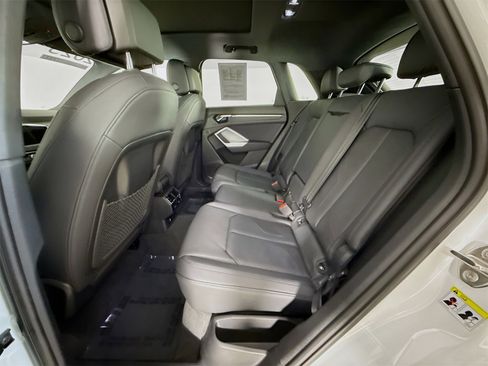Certified 2025 Audi Q3 2.0T Premium w/ Convenience Package image 24