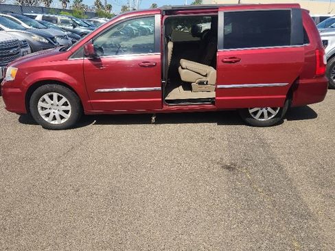 Used 2012 Chrysler Town & Country Touring w/ Entertainment Group #1 image 10