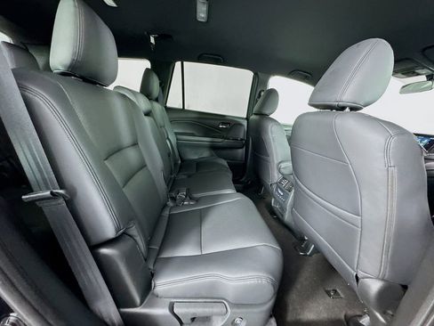 Used 2022 Honda Pilot Sport image 32