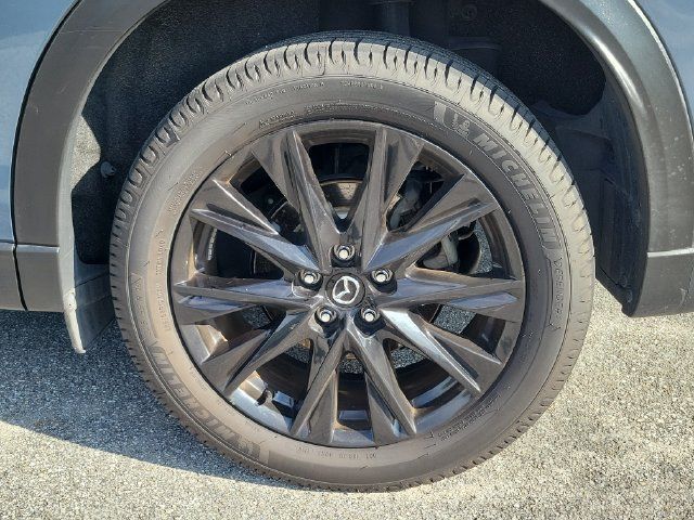 Used 2021 MAZDA CX-5 Carbon Edition FWD image 3
