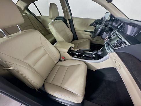 Used 2015 Honda Accord EX-L image 30