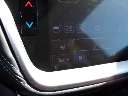 Certified 2025 Subaru Outback Premium image 19