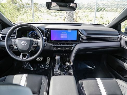 Used 2026 Toyota Camry SE w/ Multimedia Upgrade Package FWD image 12