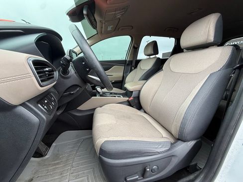 Used 2019 Hyundai Santa Fe SEL FWD image 22