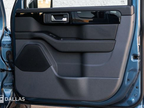 Used 2024 INEOS Grenadier Fieldmaster Edition image 35