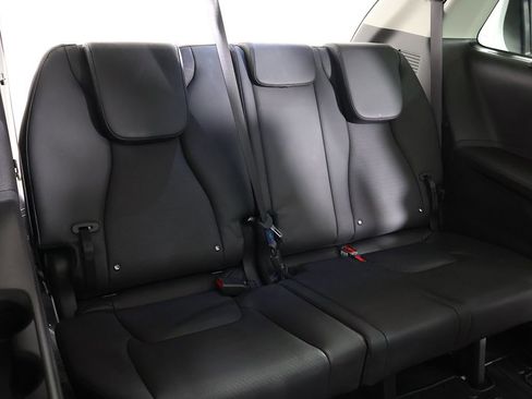 Used 2025 Kia Carnival SX Prestige FWD image 43