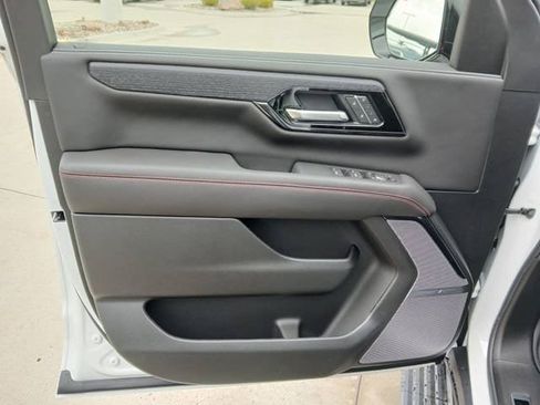New 2026 GMC Yukon AT4 Ultimate AWD/4WD image 12