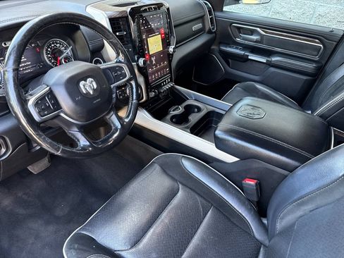 Used 2019 RAM 1500 Laramie AWD/4WD image 9