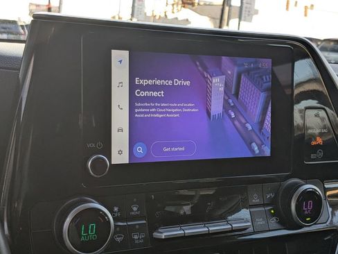 Used 2024 Toyota Highlander LE image 22