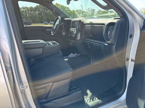 Used 2022 Chevrolet Silverado 1500 Custom image 12